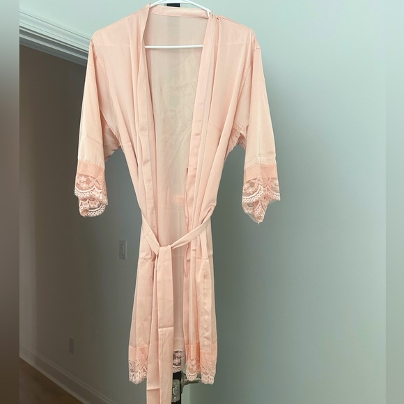 Brand new. Mother of the bride robe. Rose color with gold foil print. One size - Picture 1 of 2